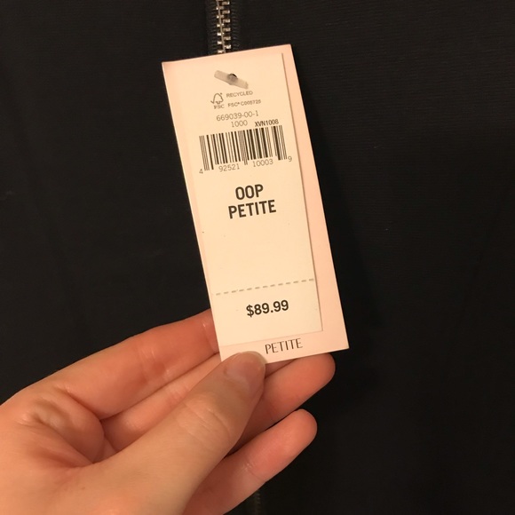 Dress - Picture 3 of 3